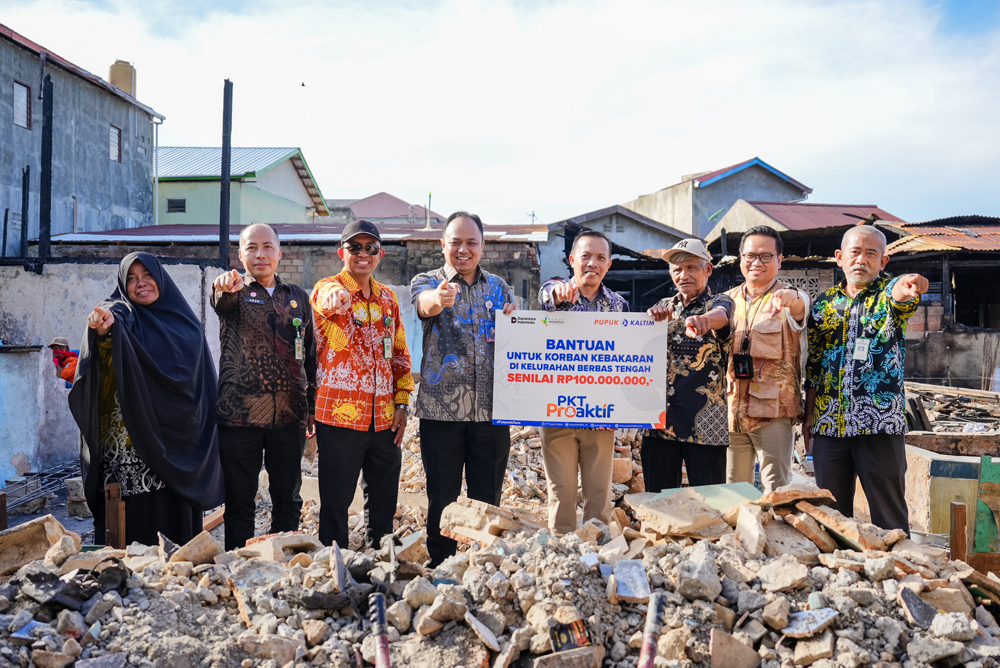 Dukung Pemulihan Pasca Bencana, PKT Proaktif Salurkan Rp100 Juta Bagi Korban Kebakaran Berebas Tengah